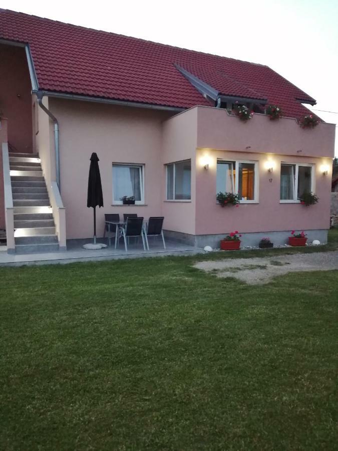 Apartman Vidovic Korenica Exterior foto